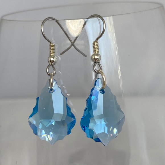 Rhema Jewels Swarovski Aquamarine Crystal Earring - Picture 2 of 13